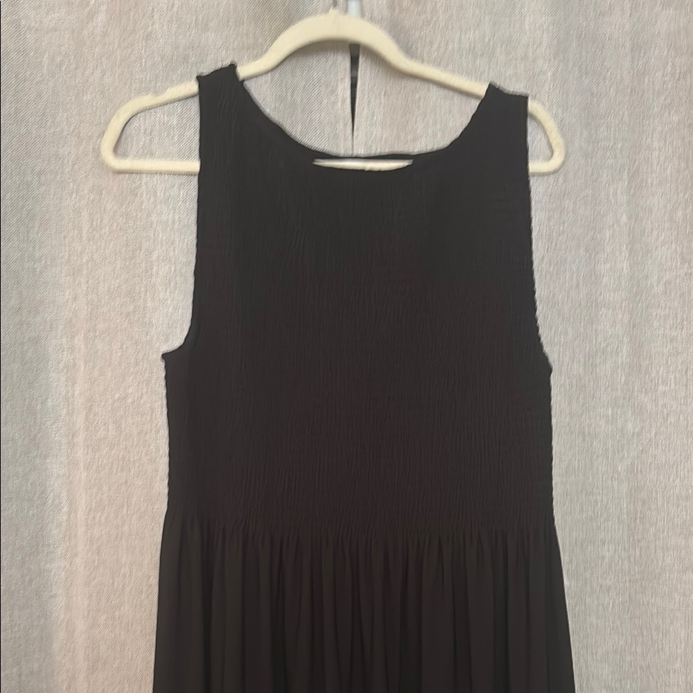 Black Sleeveless Midi Dress - Classic Women's Style